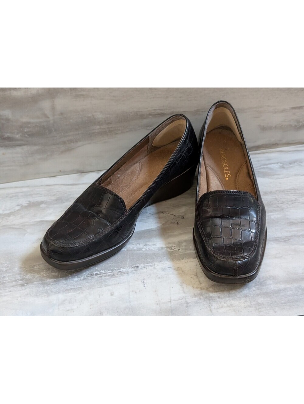 Aerosoles Women's Black Croc-Embossed Leather Wedge Loafers Size 6.5